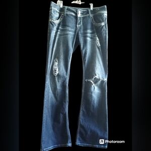 JUNIORS ALMOST FAMOUS DISTRESSED JEANS